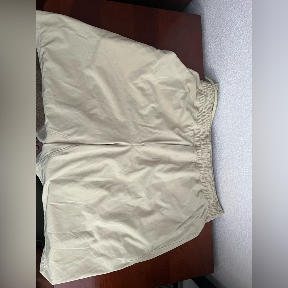 Lululemon Pace Breaker Shorts Lined